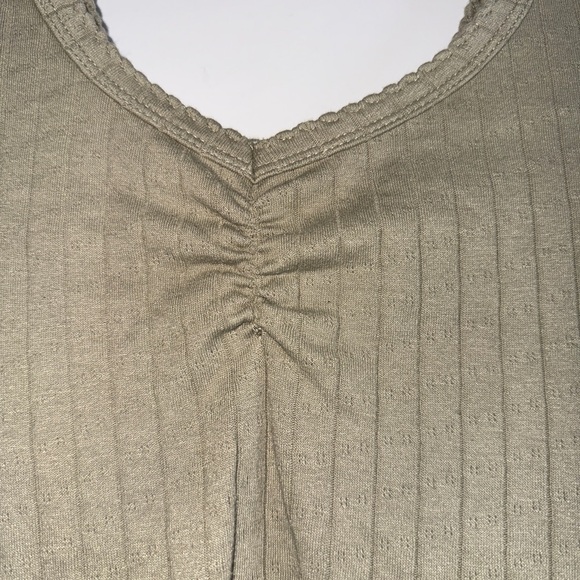 Cotton On Green Ribbed Crop Blouse - Picture 3 of 5